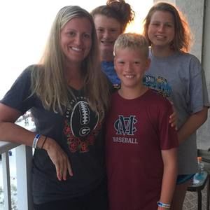 Meet your Posher, Christy